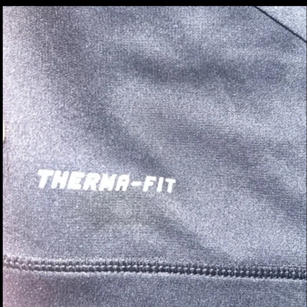 Nike Charcoal Pullover With Iconic Swoosh THERMA-FIT Pullover Hoodie Regular Fit